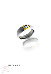 Alianza de acero bicolor con circonita. 045_SOUL09