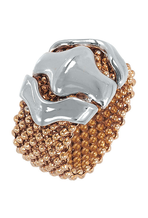 anillo-plata-chapada-con-motivo-tipo-bulgari-en-plata-su-color-vista-oblicua-precio-de-ocasion-248_0368-RB_01