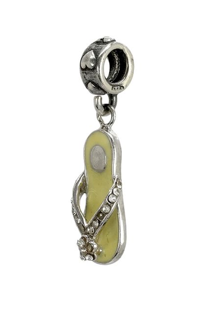 abalorio plata ley y esmalte chancla o sandalia veraniega color beige vista lateral 015_90-02