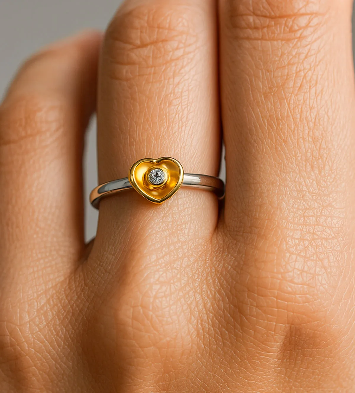 anillo-de-compromiso-oro-bicolor-corazon-con-brillante-037_11440102_10