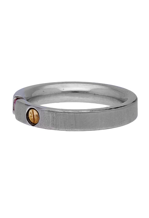 anillo de acero y oro con rubi fino precio especial joyeria online muy barato foto tumbada 142_0439-1-R_02