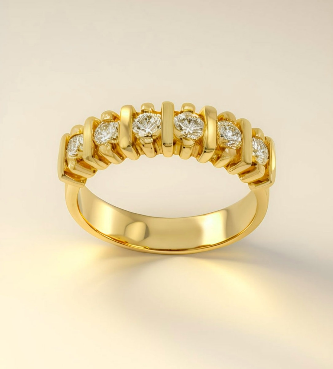 anillo de compromiso o aniversario oro amarillo 18 ktes y diamantes talla brillante, foto render