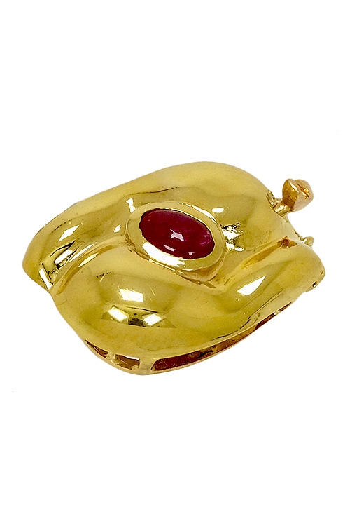 Cierre de collar de oro amarillo 18 ktes con un rubí fino 091_CC-128-62