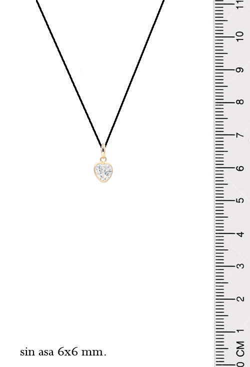 colgante oro 18k y circonita corazon foto con medidas para web joyeria el rubi