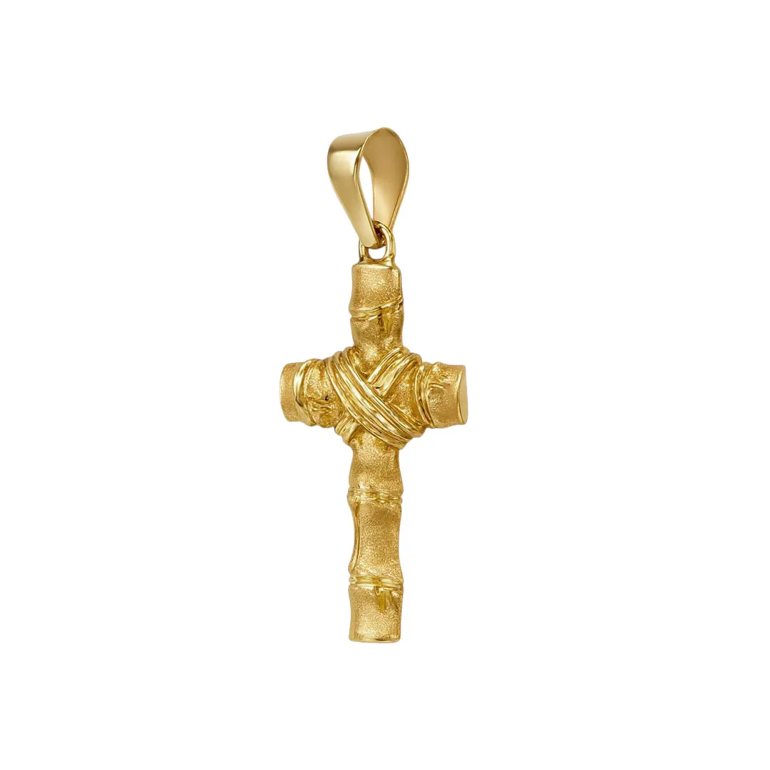 cruz-de-oro-18k-146_4012 toma oblicua