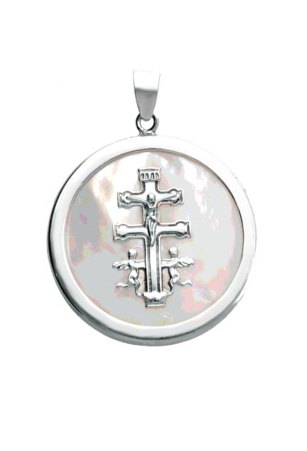 cruz de plata caravaca sobre base de nacar con bisel toma de frente