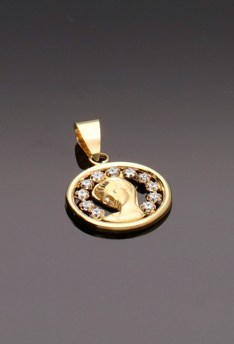 medalla oro amarillo 18 kilates y circonitas Virgen Nina vista sin recortar fondo negro