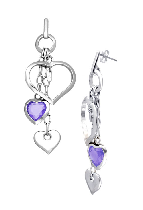 pendiente largo plata de ley con cuarzo color amatista modelo corazones foto para web toma lateral 103_SE004A08_01
