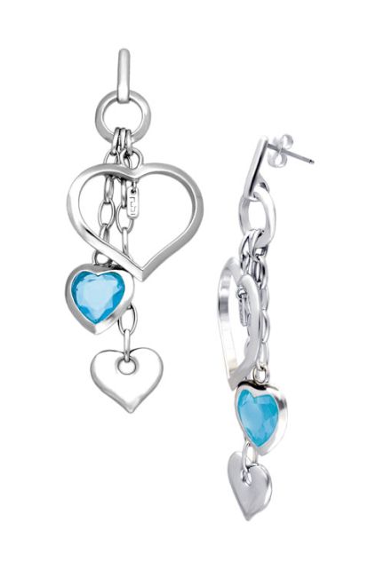 pendiente largo plata de ley con cuarzo color topacio azul modelo corazones foto para web toma lateral 103_SE004A18_01