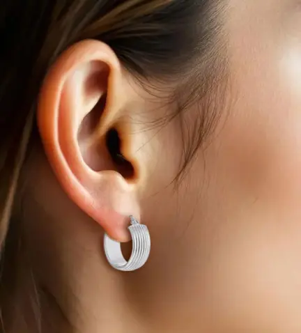 pendientes-de-oro-blanco-criollas-gallones-100_25025 modelo IA