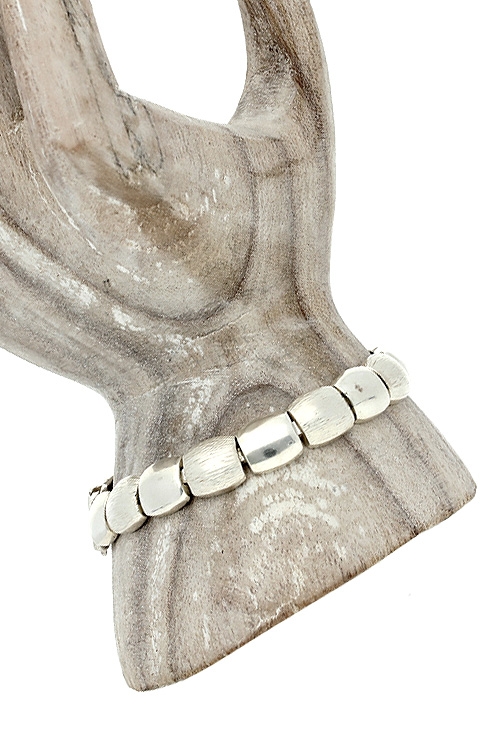 pulsera de plata para mujer vista en modelo 126_T1101-34B19SH-BR_02