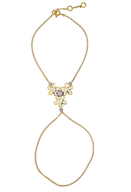 pulsera romana cadena fina eslabones baebados motivo con amatistas y flores caladas foto cenital 140_PD-8.079