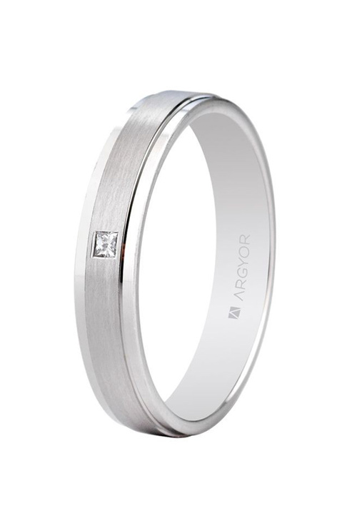 Alianza de boda en oro blanco con diamante 554B1397