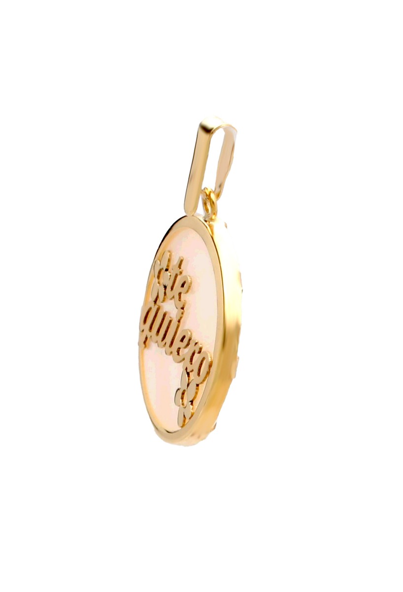 colgante oro 18k y nacar te quiero foto lateral para web