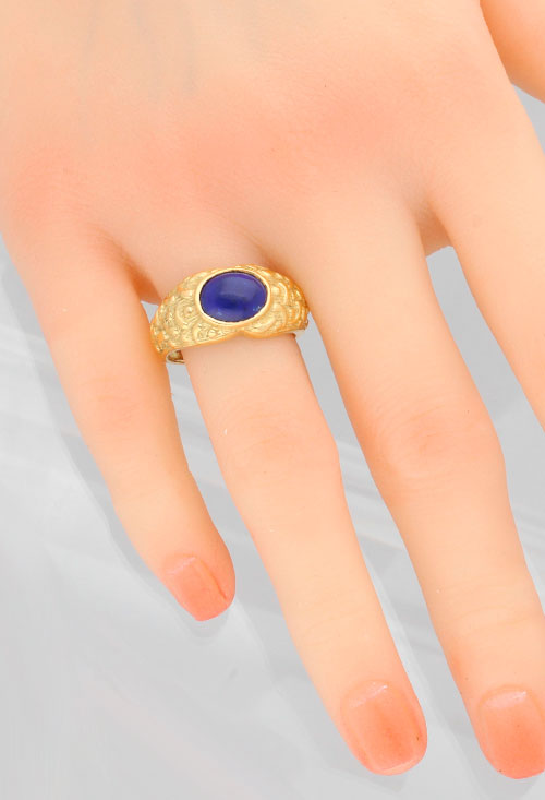 sortija oro y lapislazuli vista modelo mano 044_0416_03
