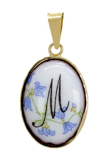 Colgante en oro y porcelana, Inicial “M”, para mujer - foto 04 - rfcia 002_8463M