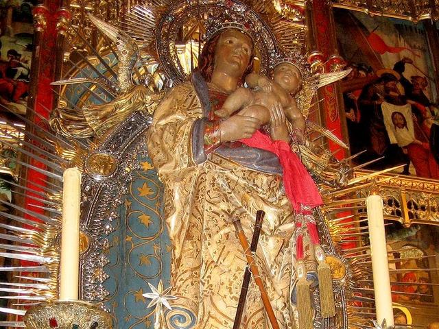 Medallas Virgen de la almudena