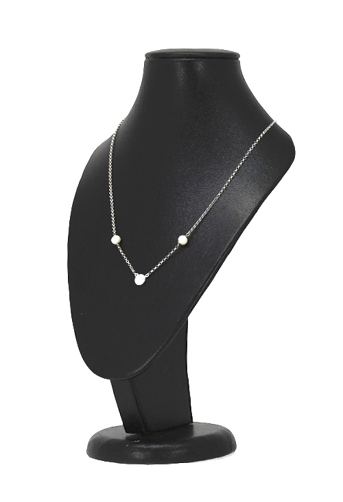 Gargantilla de plata con motivo circular y 2 perlas 266_024346-1-1-1