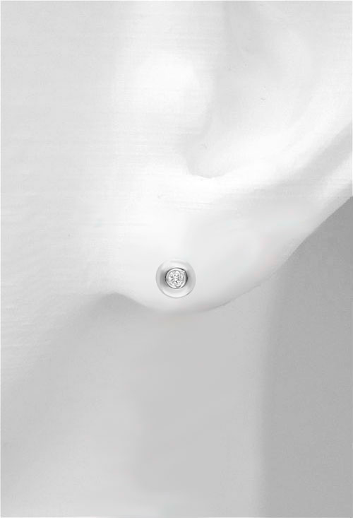 chatones oro blanco 18 kilates con diamantes vista modelo oreja 026_CCP005_02