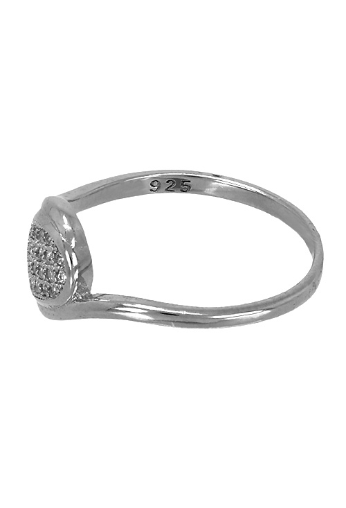 anillo de plata con circonitas motivo oval brazo tu y yo foto tumbada 271_PANI1710_02