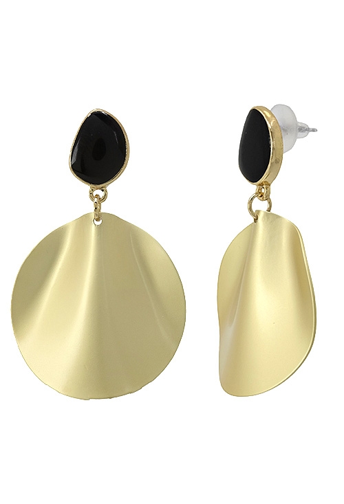 pendientes largos IP amarillo modelo de diseño vista oblicua 276_P0019_01