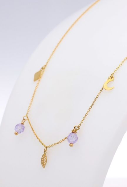 gargantilla oro amarillo 18 kilates con cuarzos malvas y 3 formas diferentes de oro fotografia de lado con mas detalle para exhibir en la web de el rubi joyeros