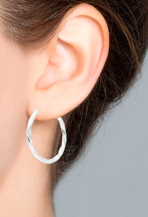 pendientes de aro grandes plata de ley chanela rizada foto con modelo 240_AROT2-30_01