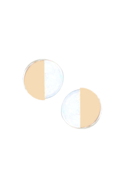 pendientes de oro amarillo 18 kilates y nacar vista frontal 030_2731