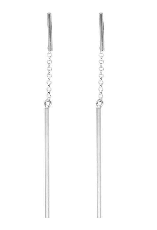 pendientes largos de plata vista frontal