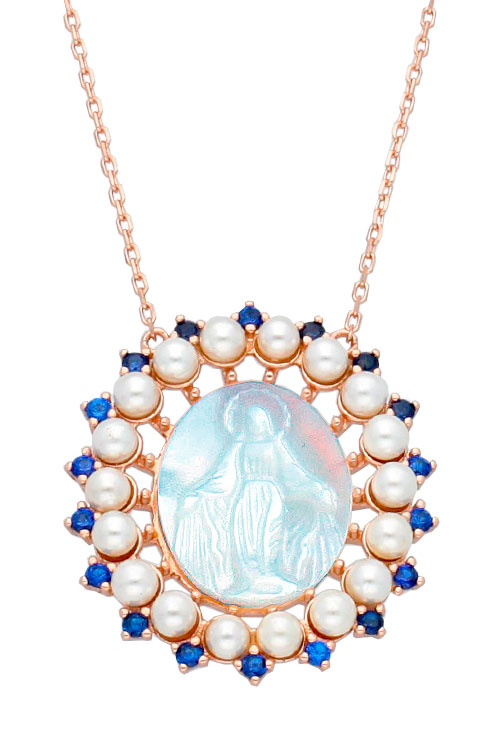 medalla de nacar virgen milagrosa plata chapada con perlas y cristales checos azules foto para joyeria online toma frontal