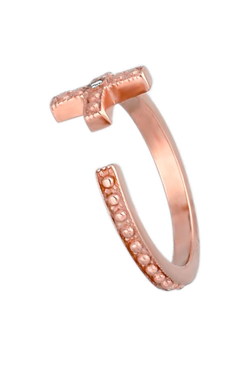 sortija plata con diamante forma cruz fotografia para exponber en web el rubi joyeros toma lateral