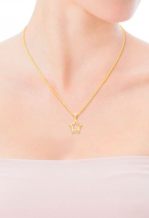 colgante oro amarillo 18 kilates forma de estrella corporea 3D fotografia modelo fisico