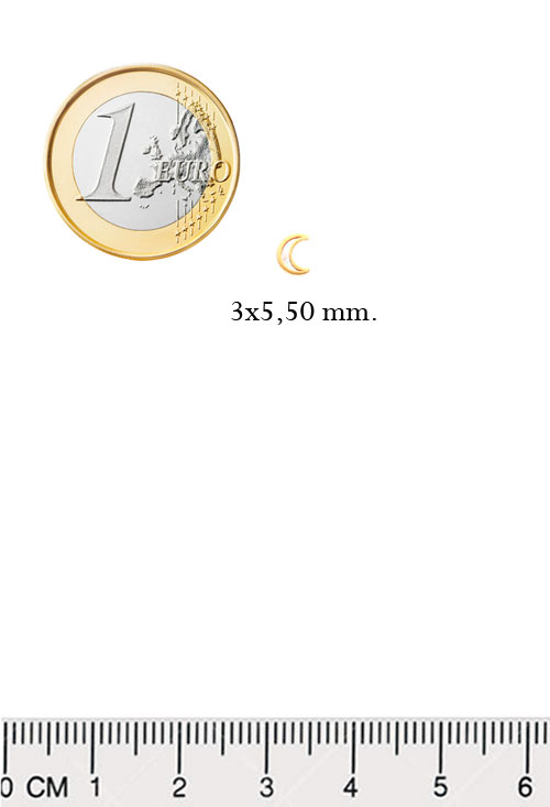 Pendiente bebé oro y nácar forma media luna fotografia medida comparada con un euro