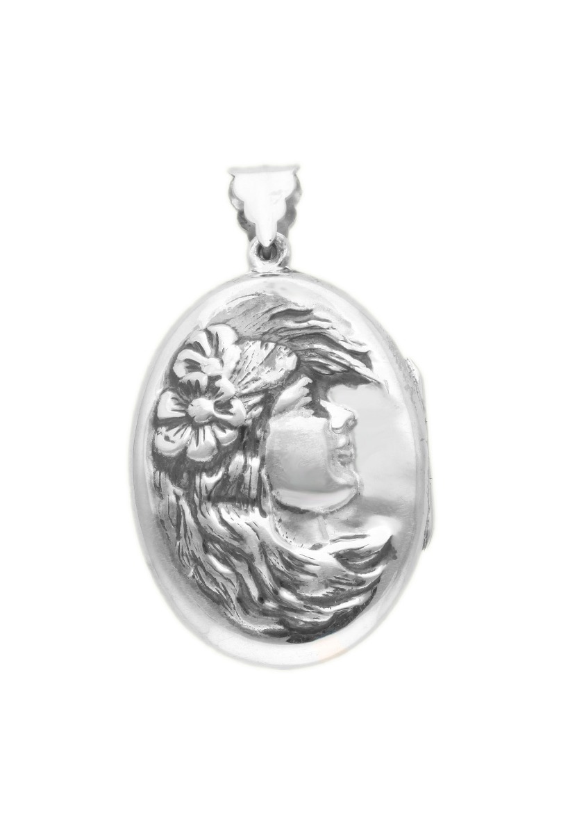 guardapelos plata de ley forma oval fotografia para web el rubi joyeros vista frontal