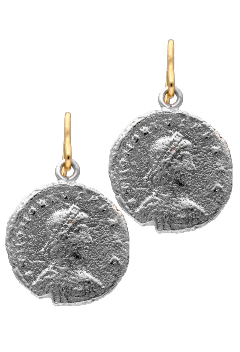 foto de pendientes plata de ley con preproducción de moneda antigua para web el rubi joyeros toma parrilla web