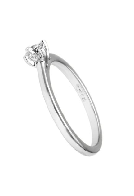 anillos de compromiso oro y diamantes en el rubi joyeros foto para web toma lateral