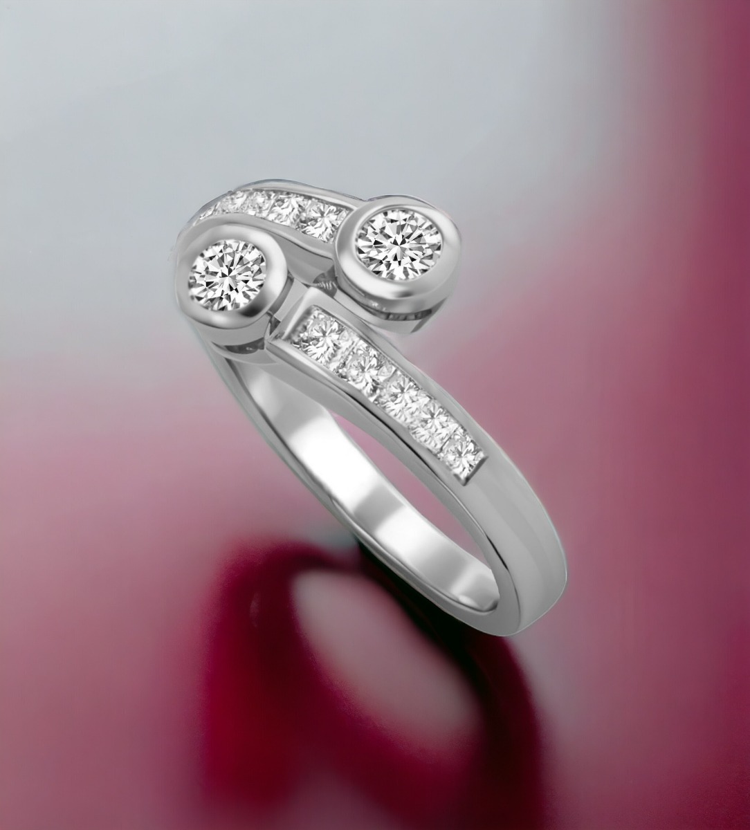 anillo compromiso oro blanco 18 ktes modelo tu y yo con diamantes talla brillante y talla princesa vista RRSS