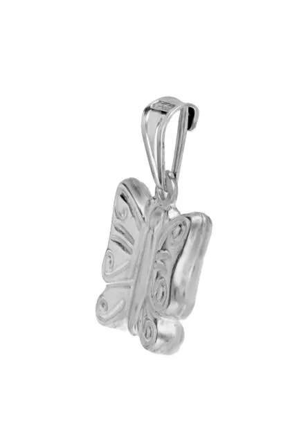 colgante plata forma de mariposa fotografia lateral