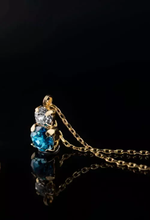 Gargantilla de plata con 2 circonitas y cadena forzada 273_A3752-10DG fondo negro