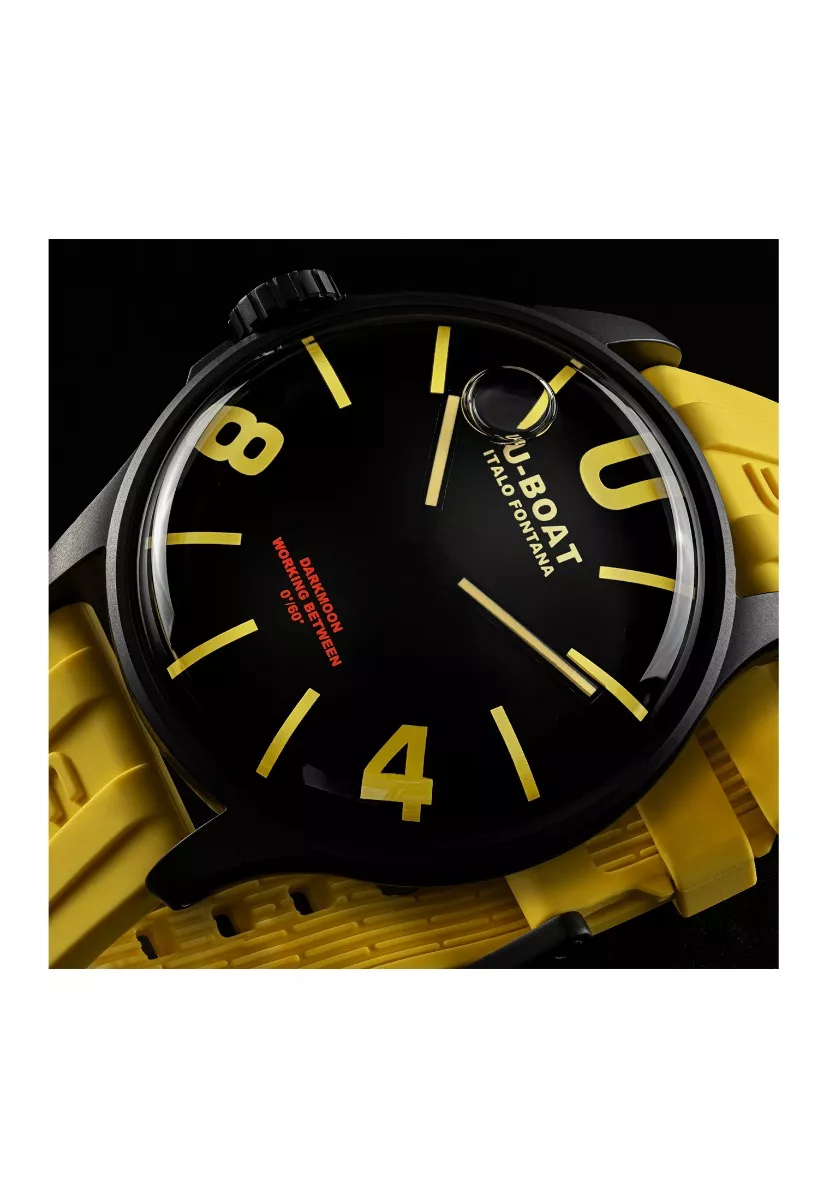 Reloj U-Boat Darkmoon BK Yellow caja acero PVD correa silicona 9522 detalle