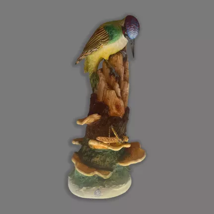 pito real acechando un saltamontes figura de porcelana nuevo buen retiro