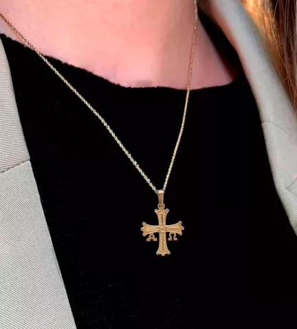 cruz covadonga oro 18 ktes