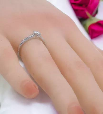 anillo de compromiso oro blanco y diamantes 243 TAT AAAPS 10