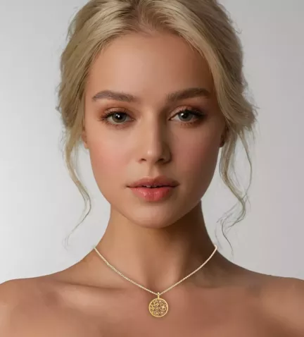 colgante de oro para enamorados vista modelo IA