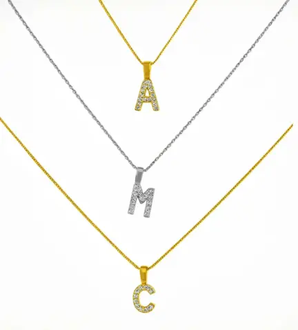 gargantilla oro y diamantes con inicial foto principal