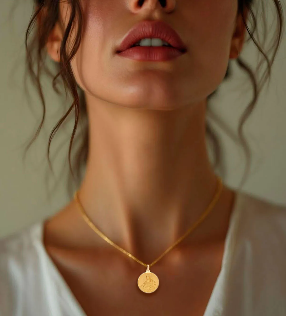 medalla de oro 18kilates escapulario mm. foto medida