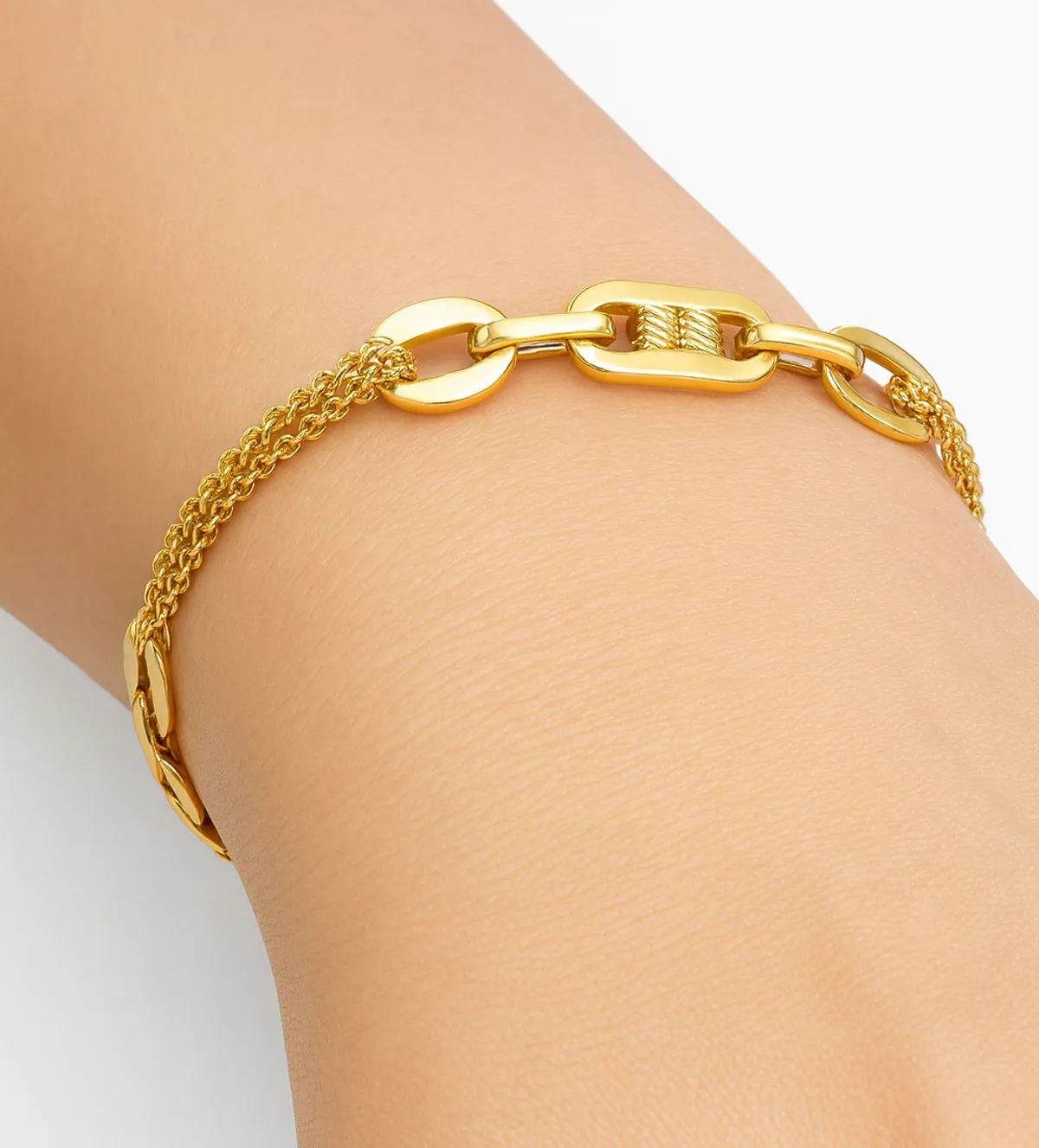 pulsera de oro para mujer 243_028-50313 toma en modelo femenino