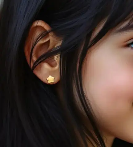 pendientes-de-oro-nina-243_486-00070 modelo