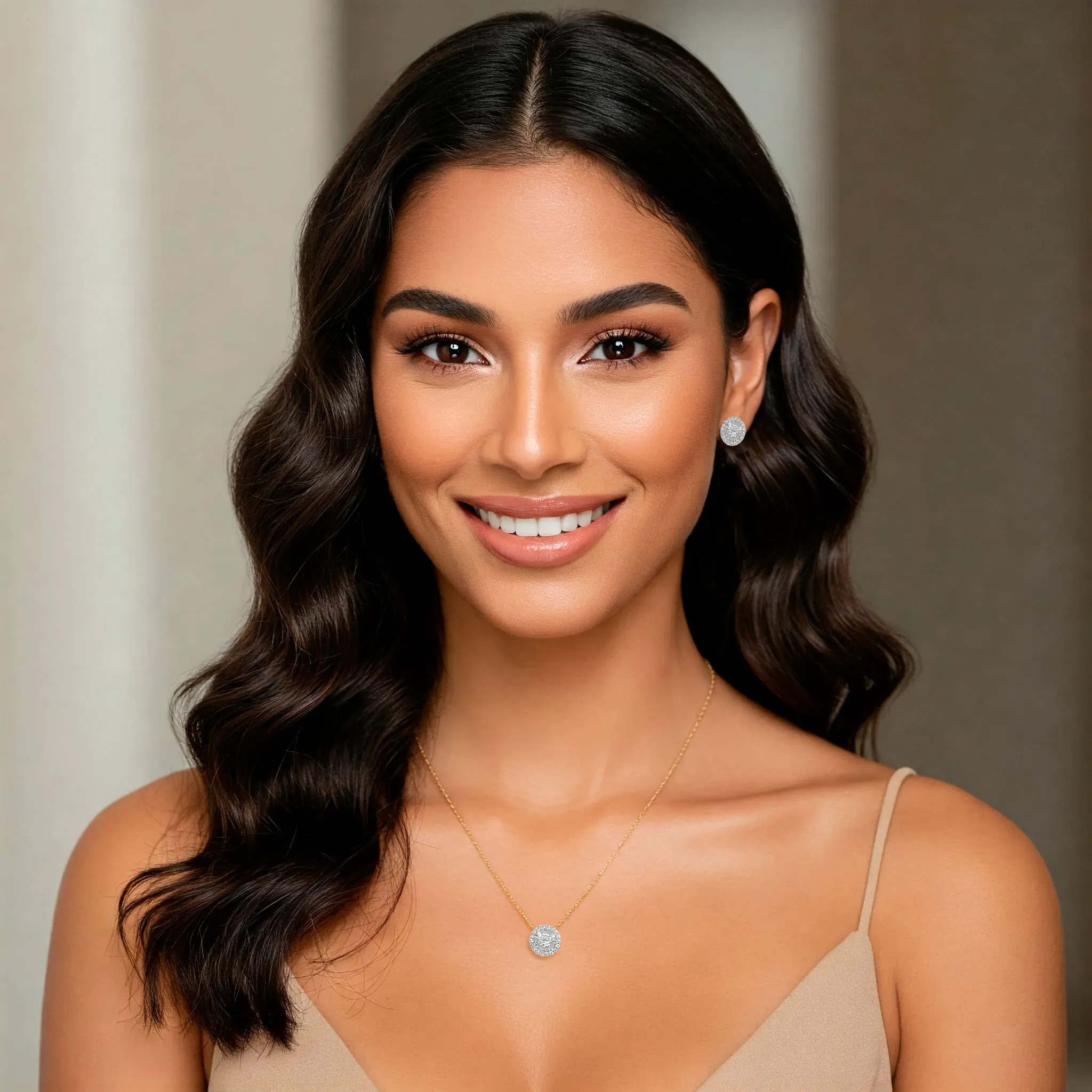 Gargantilla de oro y diamante con inicial 3 razones poderosas para elegir la