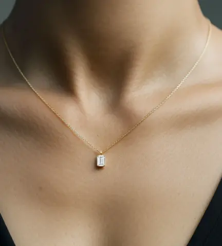 gargantilla de oro amarillo 18k con diamante talla esmeralda 243_765-00653_10